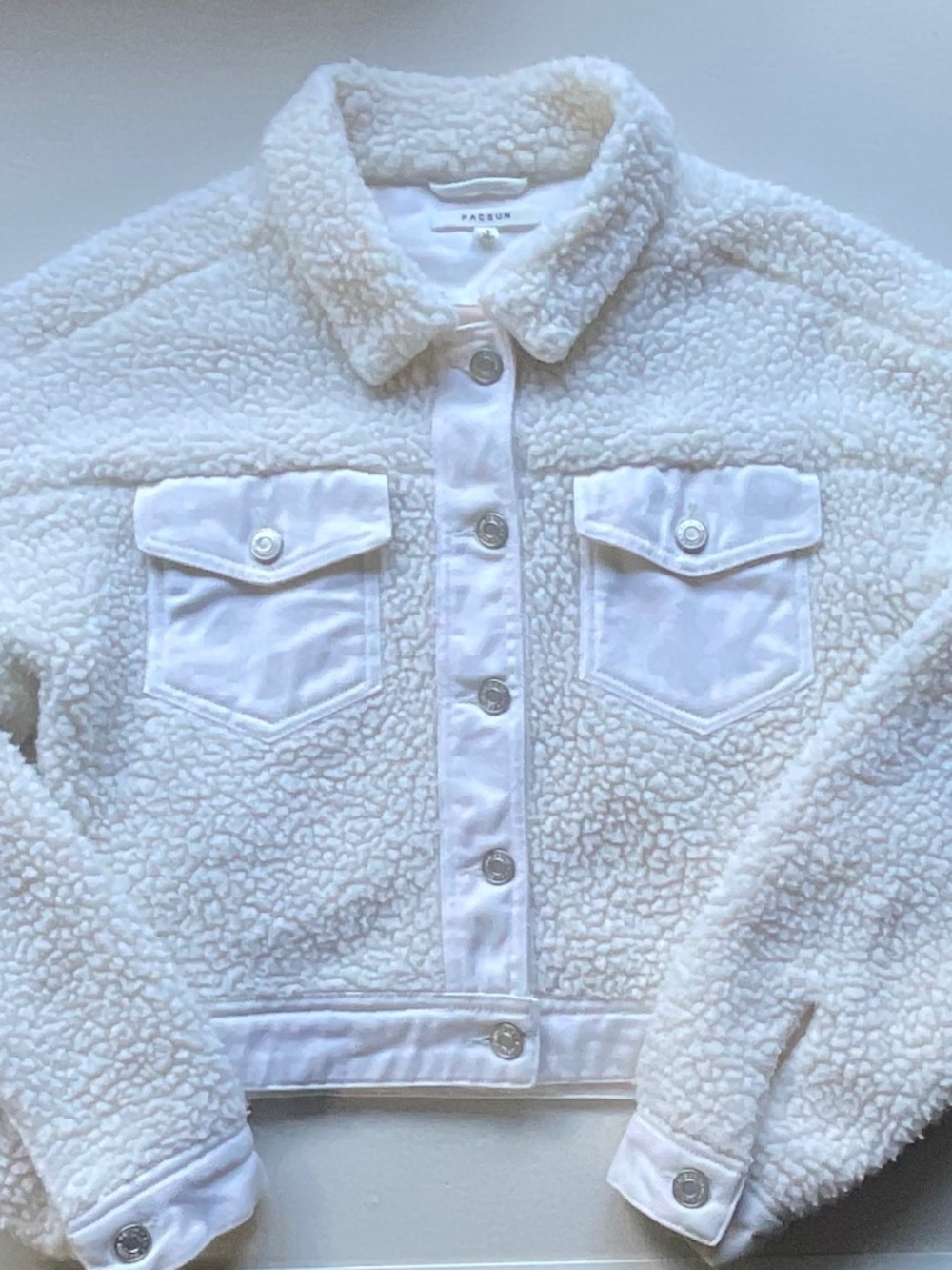 PacSun Cream Fleece and Denim Trimmed Cropped Trucker Jacket Size Small